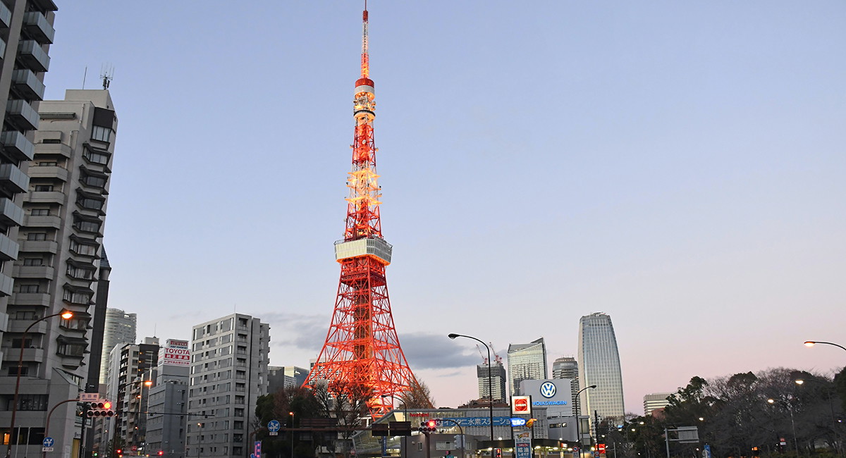 De Tokyo Tower, in de stad Tokyo in Japan geschikt voor een marathon in het buitenland